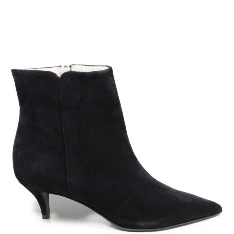 Ankle Boots with Fine Tip "215" - Black Suede