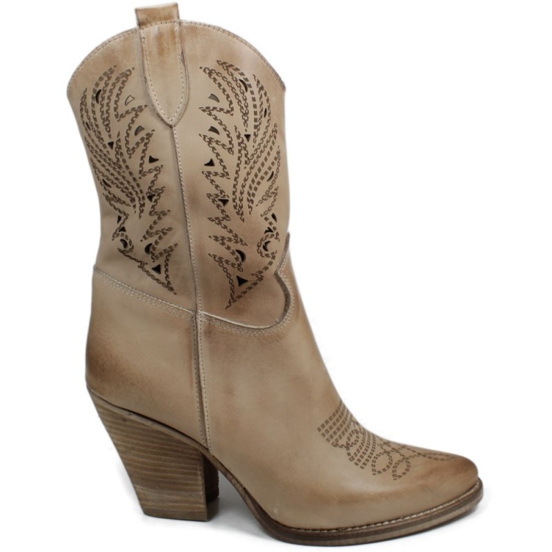 Low Texan Camperos Boots Lasered High Heels 'Leny" - Taupe