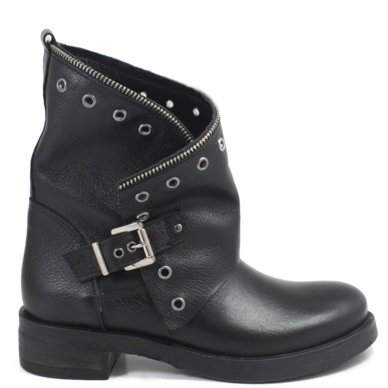 Low Biker Boots with Eyelets "MTB" - Black