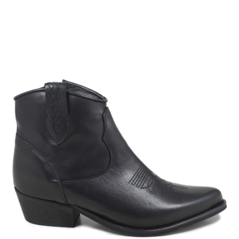 Camperos Texan Ankle Boots 'LILI" - Black