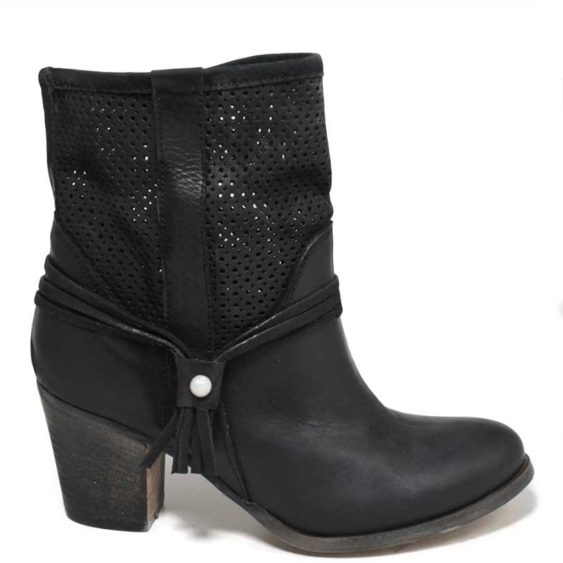 Mid Heel Boots Perforated 'T59' - Black