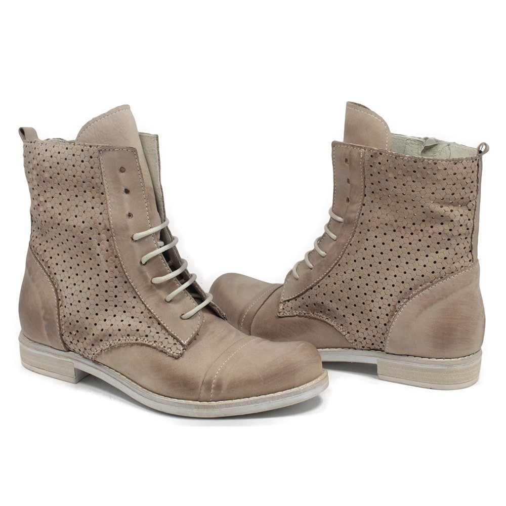 Lace Up Boots Perforated in Leather Beige Made in Italy