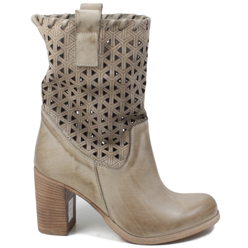 Mid Boots Laser Perforated 'Trixi/B' - Elefant
