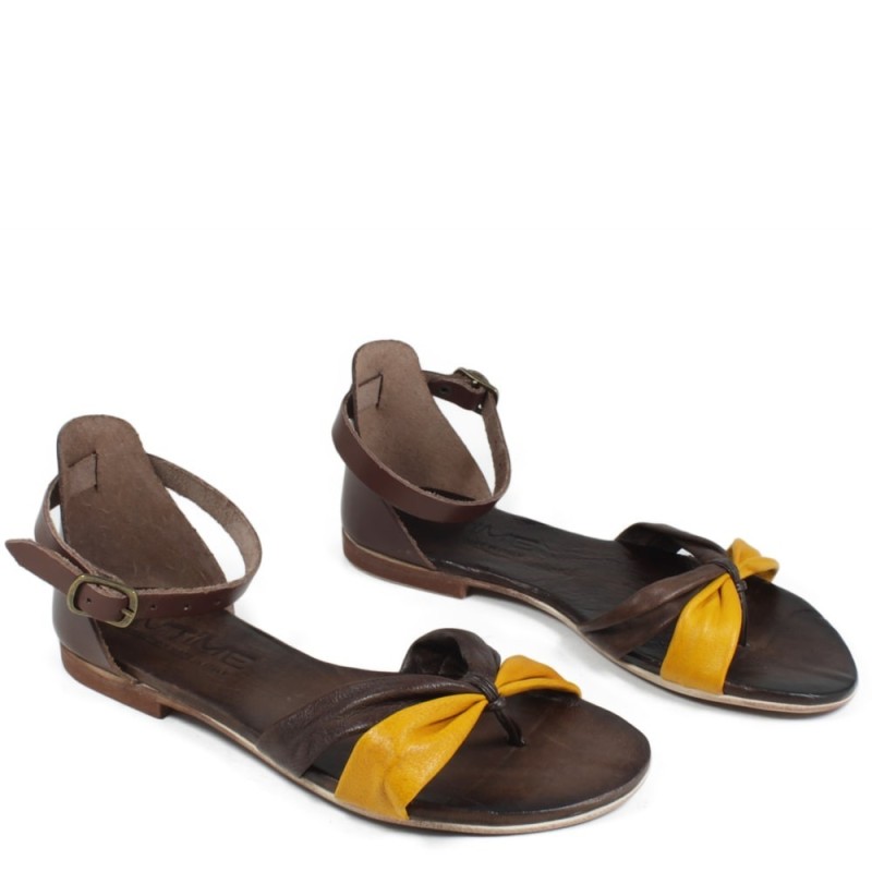 Flat Flip Flops Sandals in Genuine Leather 'Fly' - Brown/Yellow